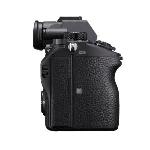 Ảnh thu nhỏ Máy ảnh Sony Alpha ILCE-7M3K/ A7M3 Kit FE 28-70mm F3.5-5.6 OSS - ảnh 5